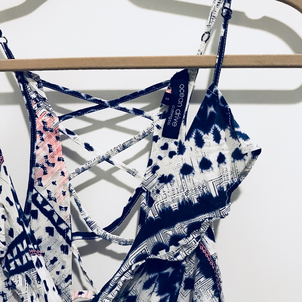 🎉 Ocean Drive Plunge Summer Dress Sz S